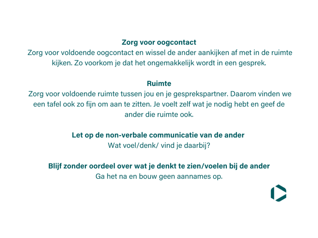 Tekstslide met daarop uitleg over non-verbale communicatie
